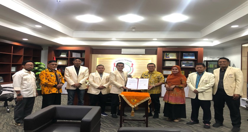 PENANDATANGANAN MEMORANDUM OF UNDERSTANDING (MoU) ANTARA UNIVERSITAS TOMAKAKA DAN PEMERINTAH KABUPATEN MAMUJU TENGAH
