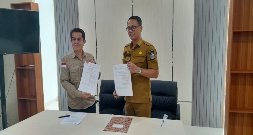PENANDATANGANAN MoU ANTARA UNIVERSITAS TOMAKAKA MAMUJU DAN PEMERINTAH PROVINSI SULAWESI BARAT